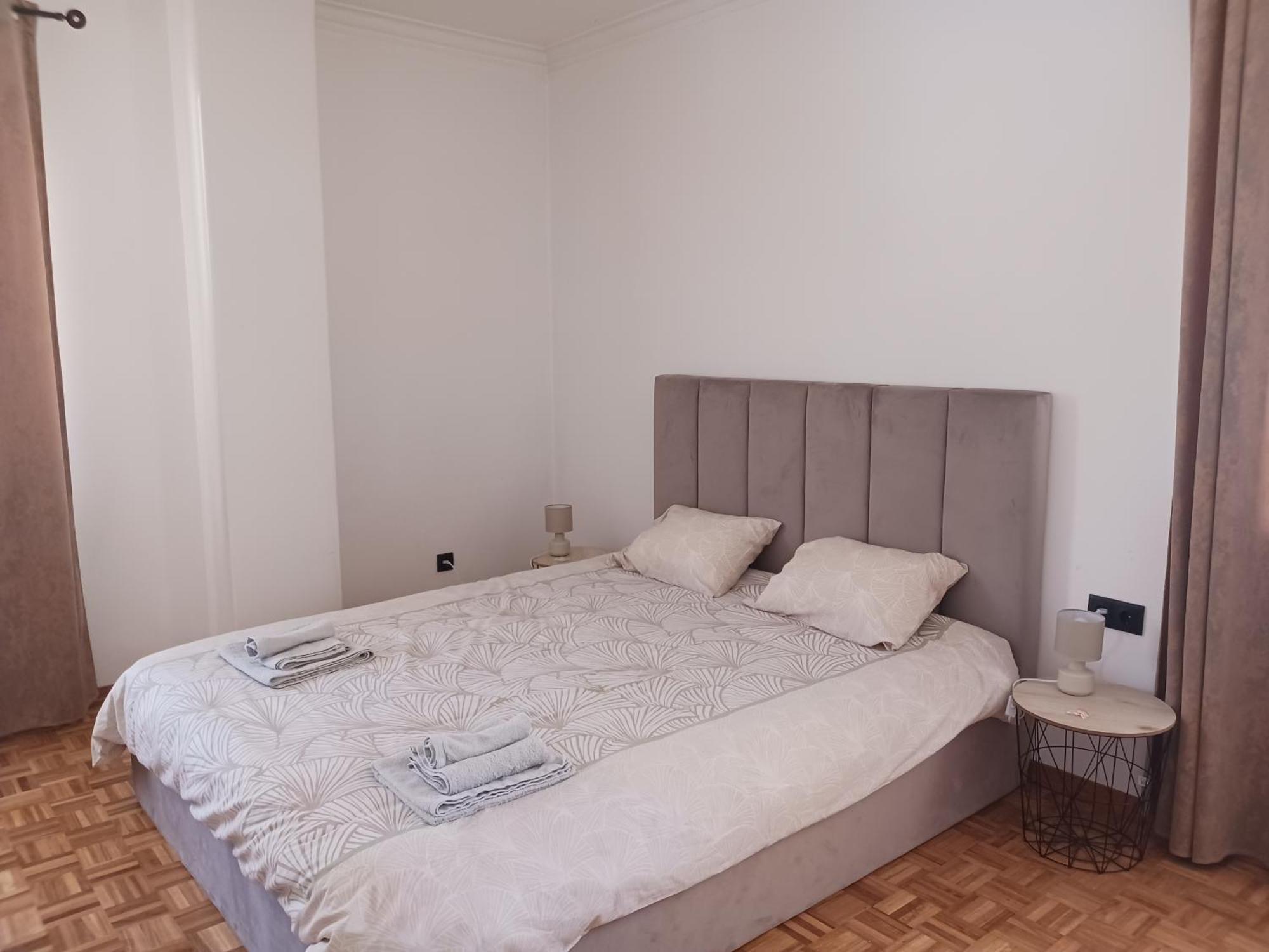 Rooms 10 Mins Walk From Train Station! Agualva-Cacem 外观 照片